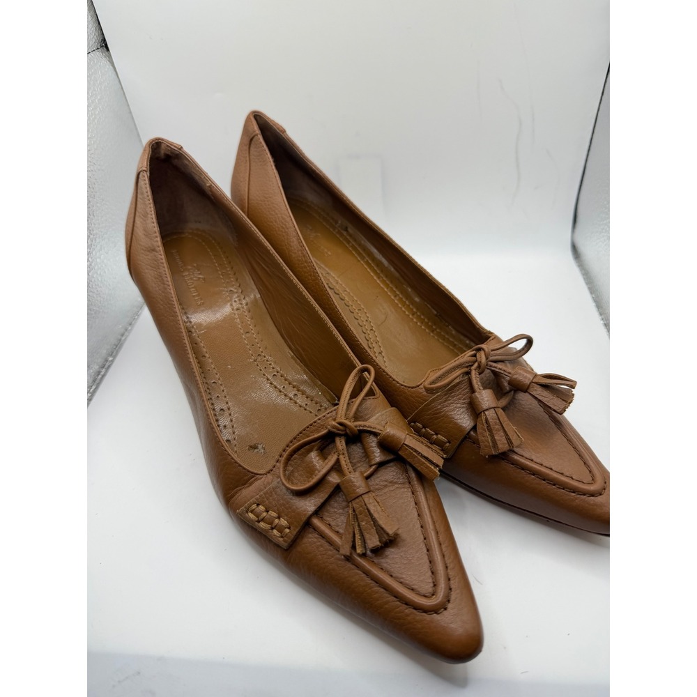 Brooks Brothers 346 Womens Tan Pebbled Leather Tassel Pointed Toe Kitten Heels 8 - Picture 2 of 7